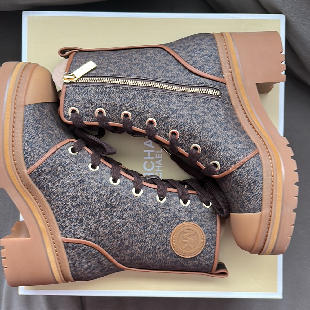 Corey Logo Boot New Size 7.5 - Picture 5 of 5